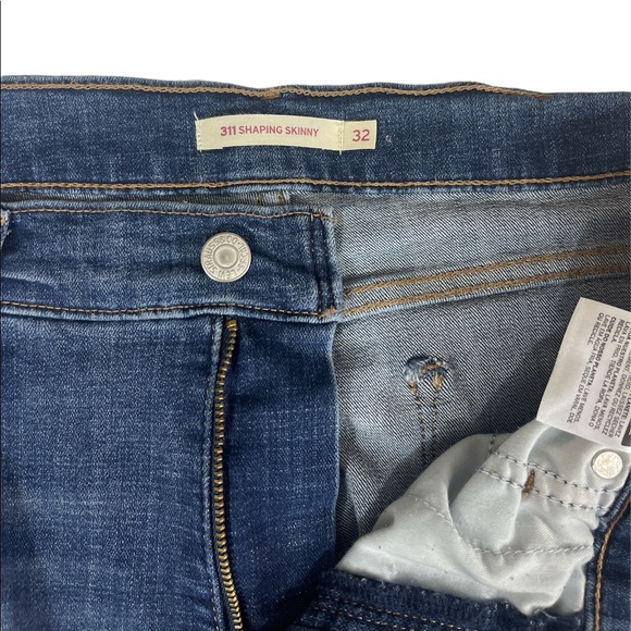 Levi 311 Shaping Skinny Jeans - Picture 3 of 5